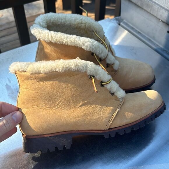 Vibram Fur lined no name boots - Picture 2 of 14